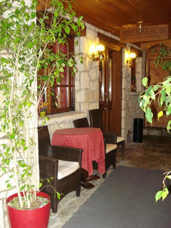 Hotel Koziakas Eláti 외부 사진